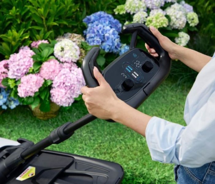 Litheli bringt EasySurge 430mm Rasenmäher nach Europa (Foto: Unigo GmbH)