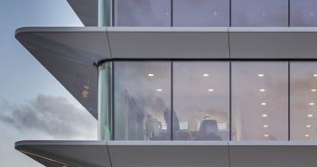 Pilkington Optitherm(TM) Dreifachverglasung steigert Effizienz und reduziert CO₂-Ausstoß (Foto: Pilkington Deutschland AG .  NSG Group)