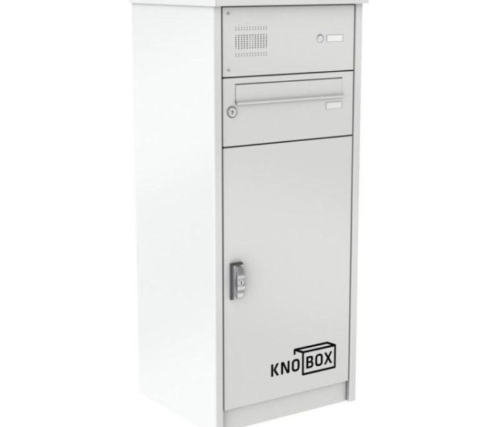 Die KNOBOX 12 für den Brief- und Paketempfang mit Klingeltaster (Foto: Max Knobloch Nachf. GmbH)