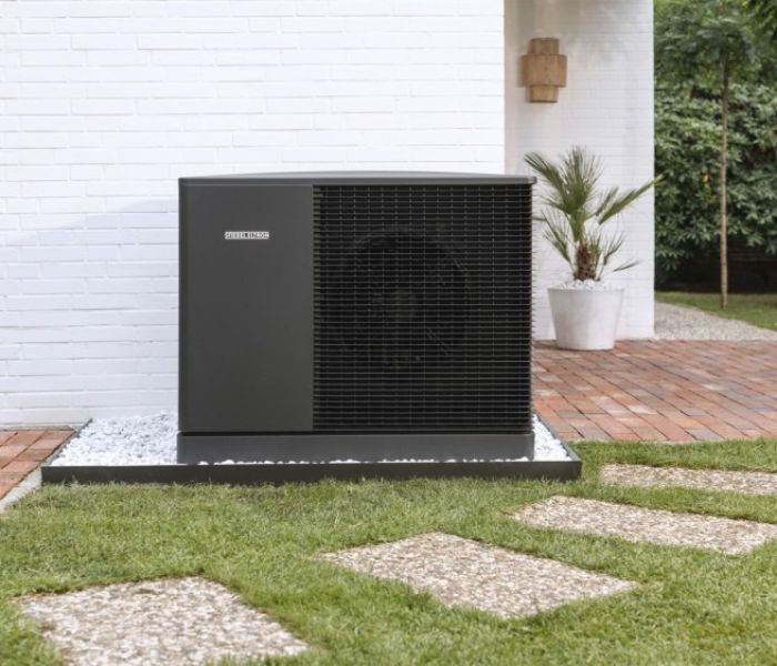 Besticht in Design und Funktion: Die German Design Award- und Red Dot (Foto: Stiebel Eltron GmbH & Co. KG)